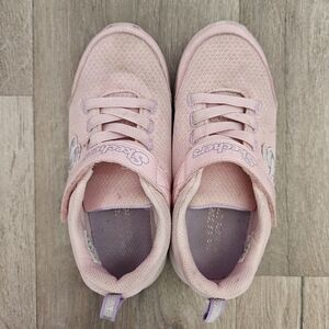 Sketchers girls size 1 pink shoes